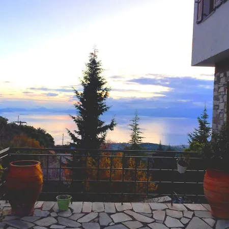 Art Luxury Villa *